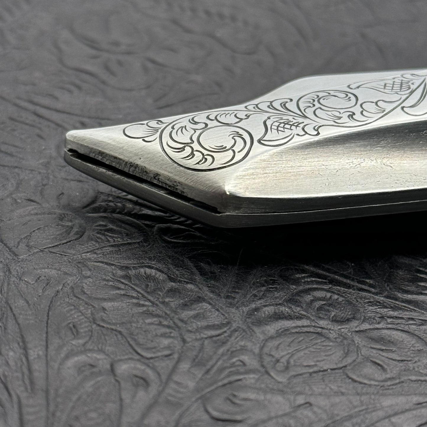 Hand Engraved (retractable) Utility Knife