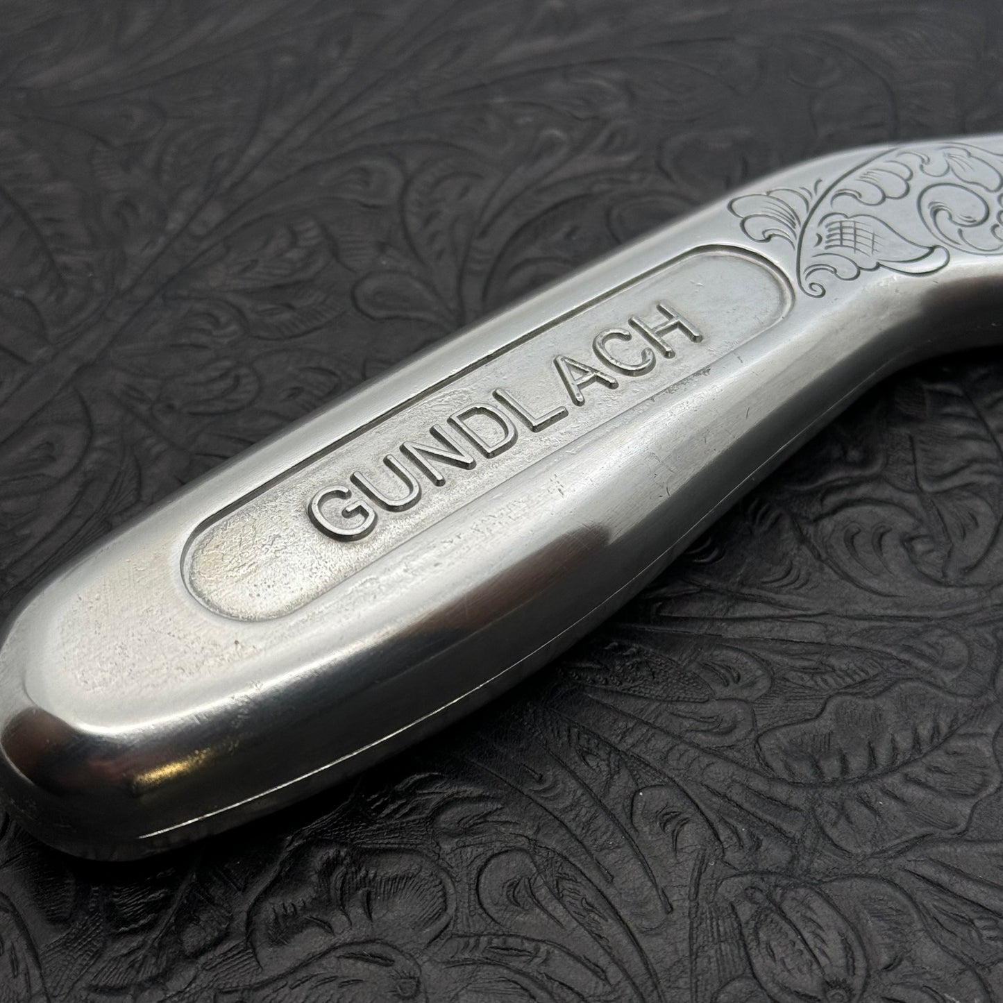 Hand Engraved Gundlach Carpet Knife