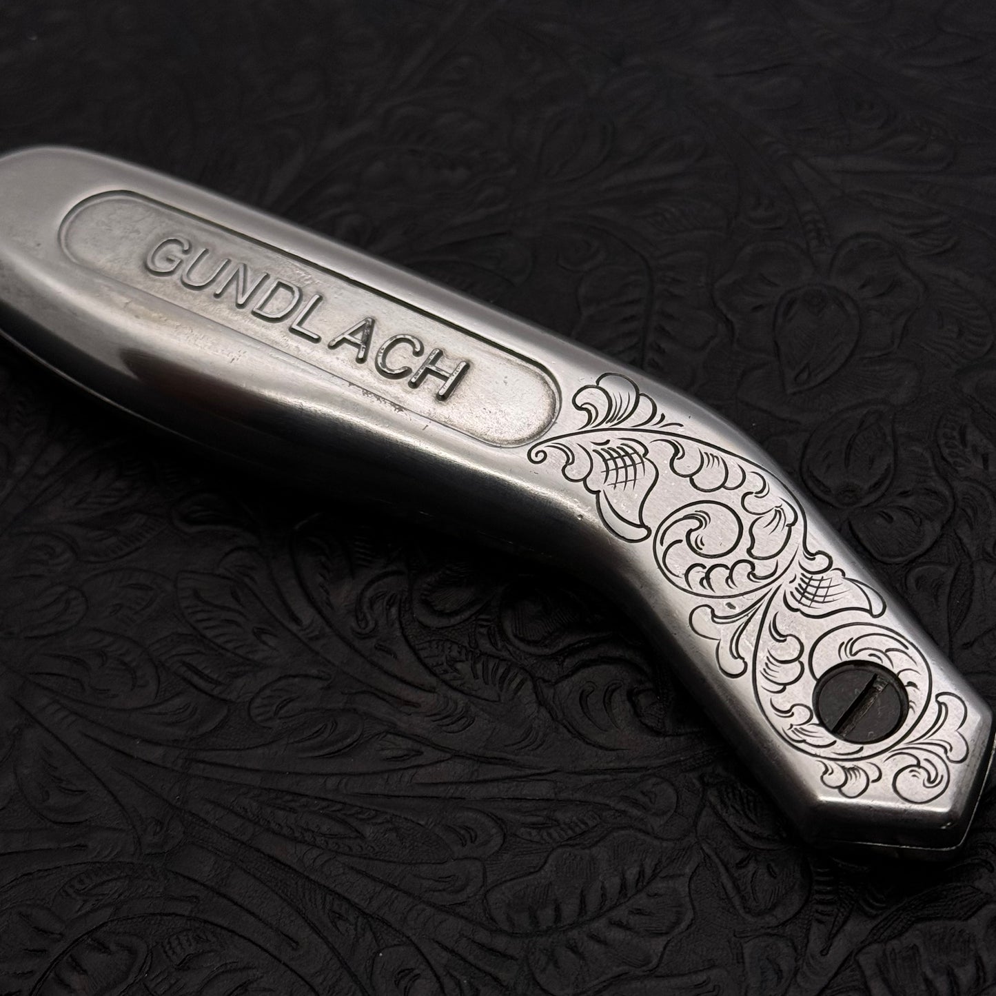 Hand Engraved Gundlach Carpet Knife