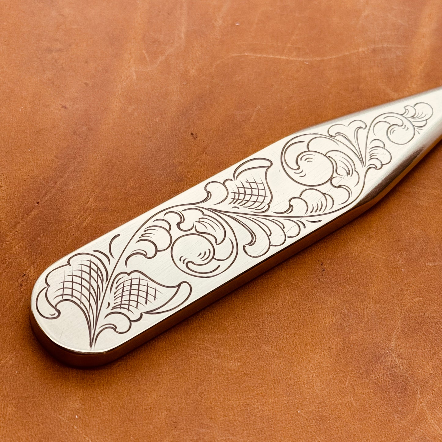 Hand Engraved Point Turner/Seam Creaser