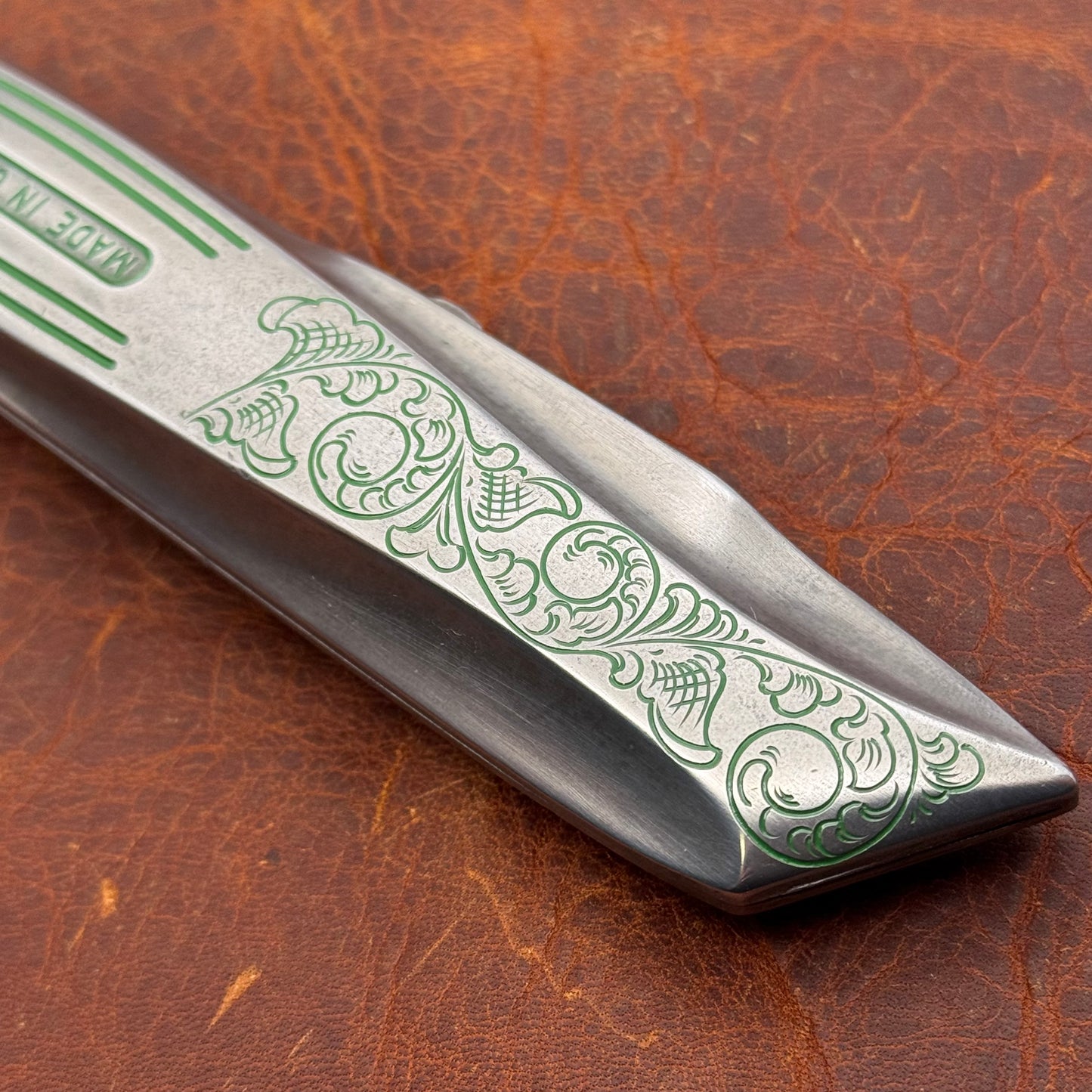 Hand Engraved Snap-On (retractable) Utility Knife