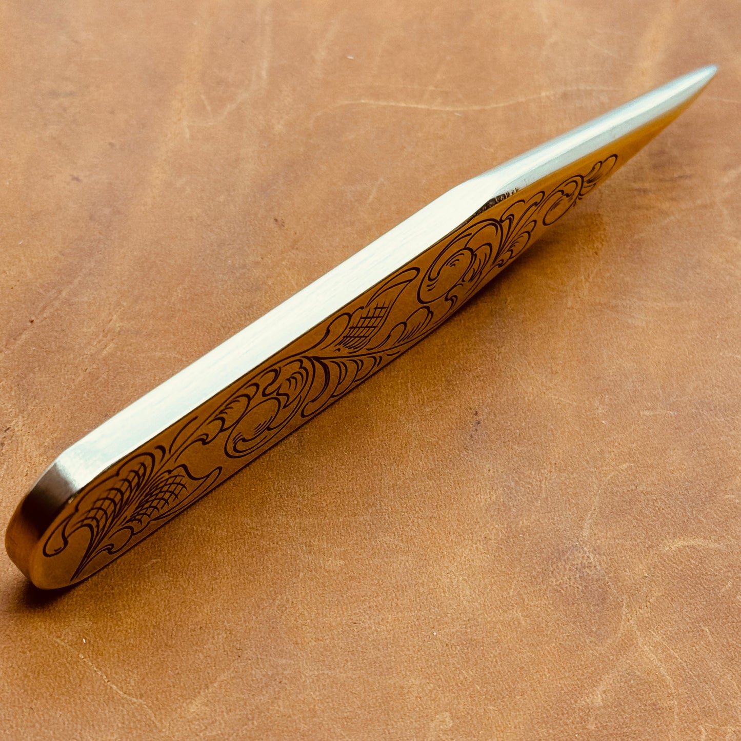 Hand Engraved Point Turner/Seam Creaser