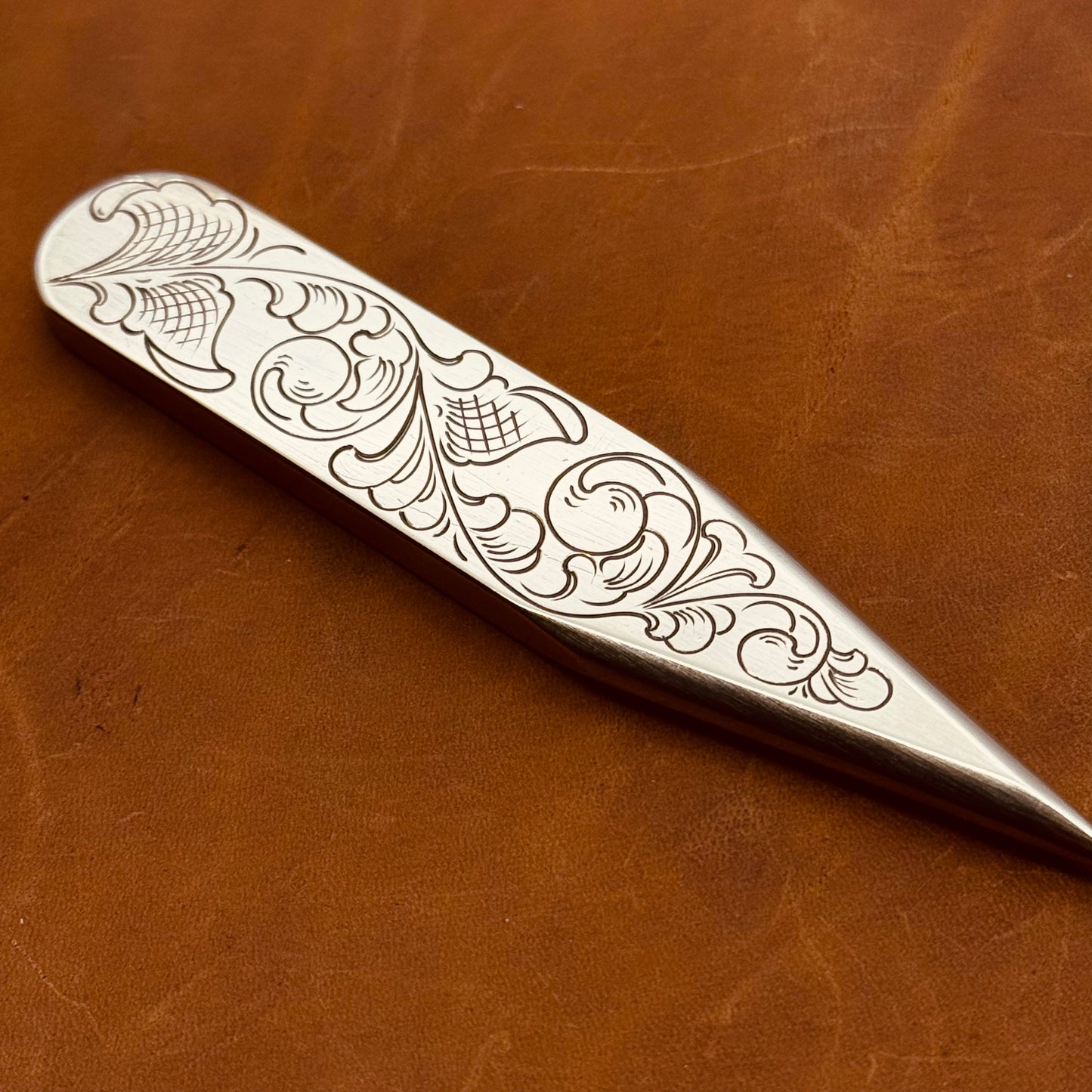 Hand Engraved Point Turner/Seam Creaser