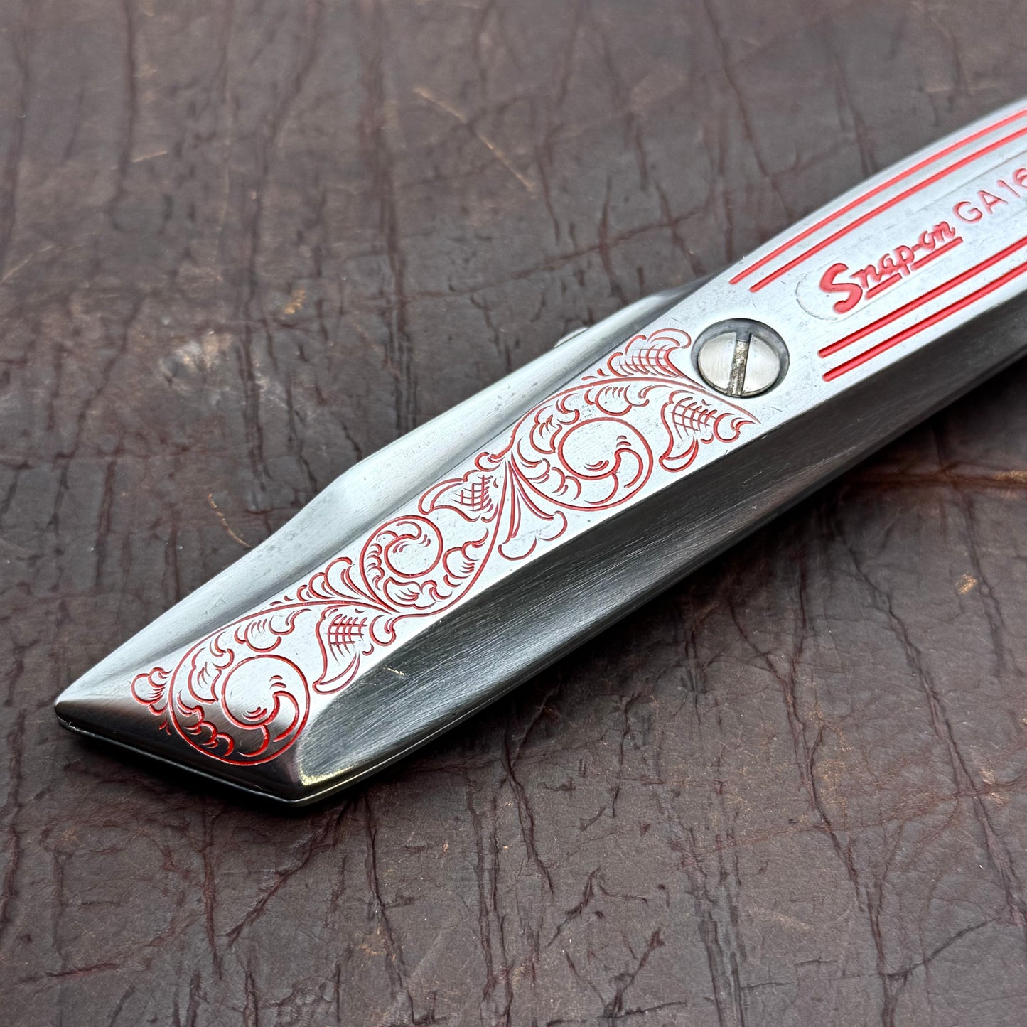 Hand Engraved Snap-On (retractable) Utility Knife