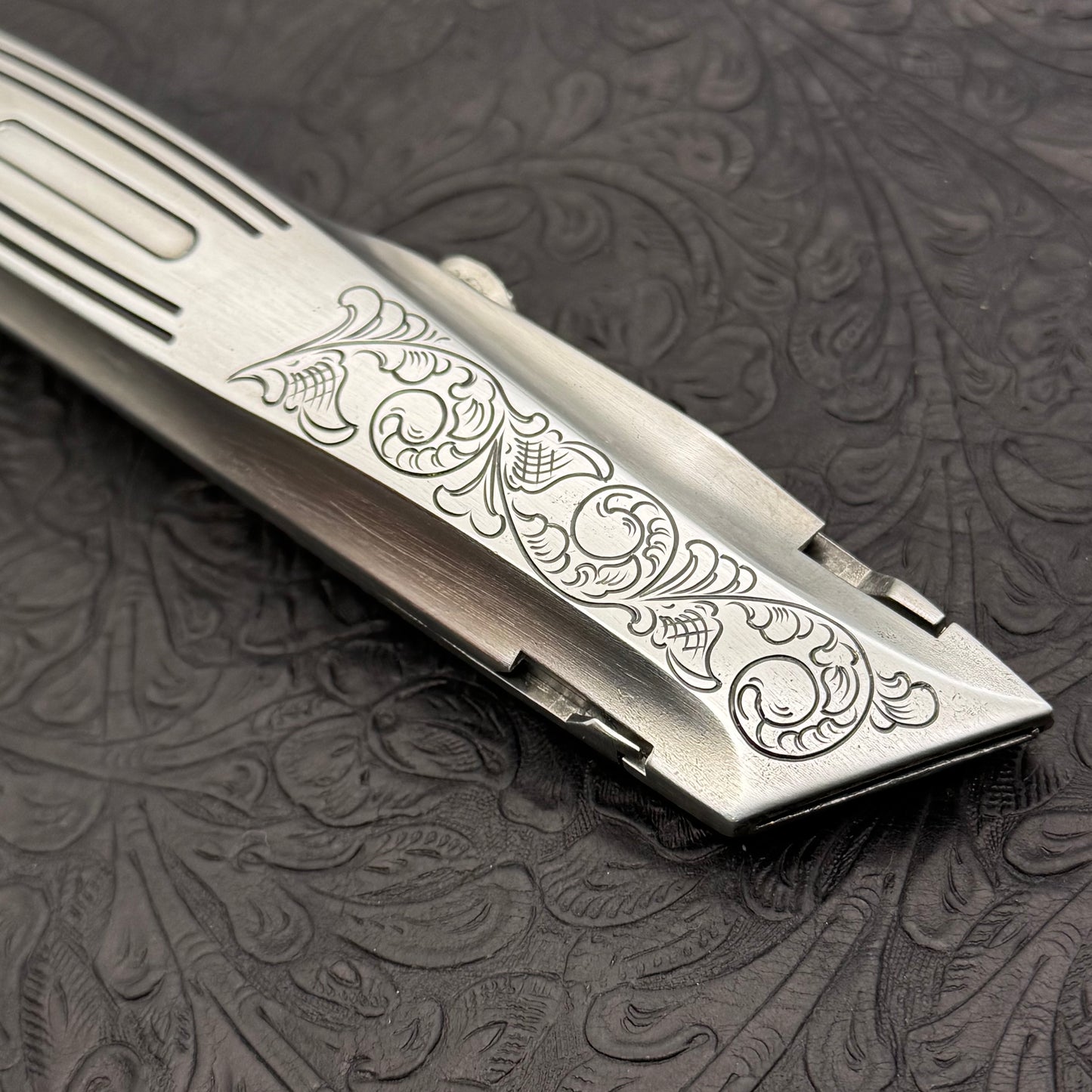 Hand Engraved General (retractable) Utility Knife