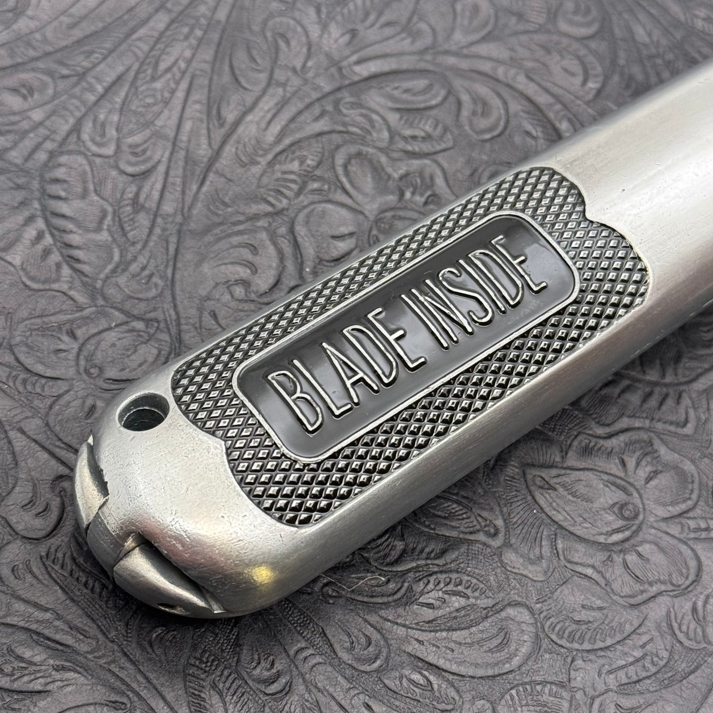 Hand Engraved Grabber (fixed blade) Utility Knife
