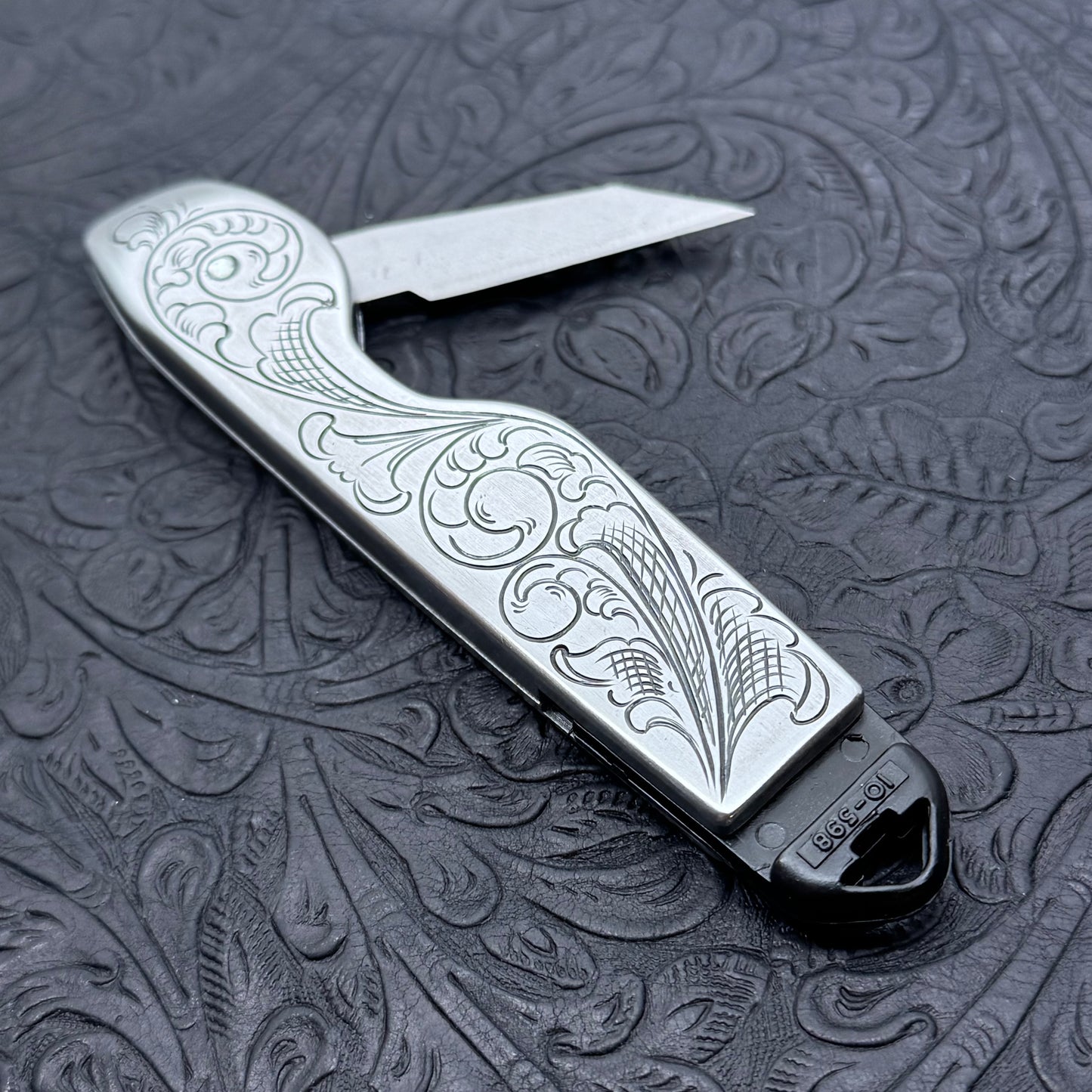 Hand Engraved Stanley 10-598 (folding blade) Utility Knife